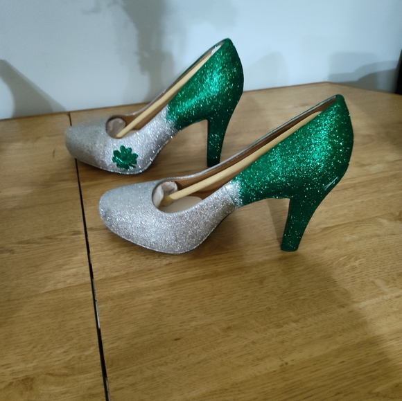 Handmade shamrock silver green ombre high heels - Picture 3 of 6